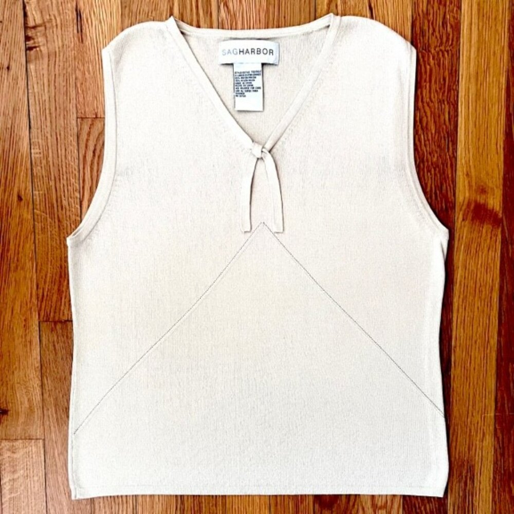 Sag Harbor Beige V-Neck Sleeveless Knit Top